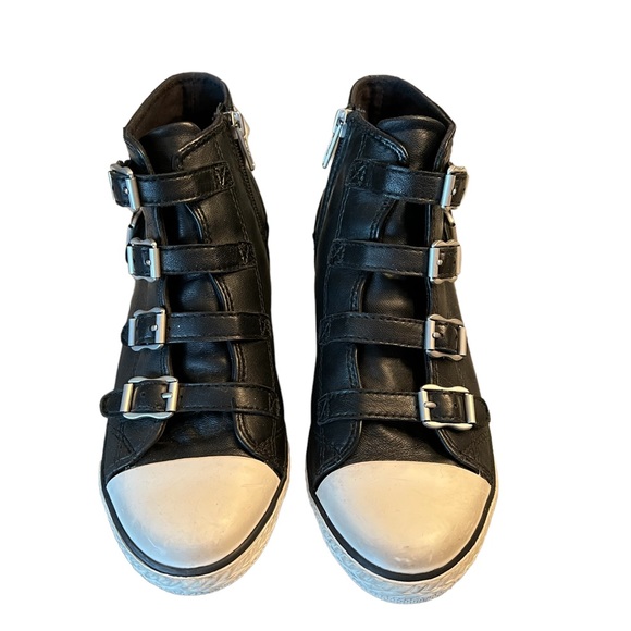 *Sold* ASN Soft Leather Wedge Sneakers Black - Picture 2 of 4